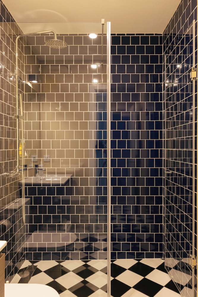1 BEDROOM, PREMIUM, APARTMENT, BALCONY