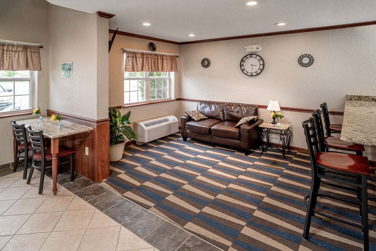 Microtel Inn & Suites By Wyndham Beckley East 24/37
