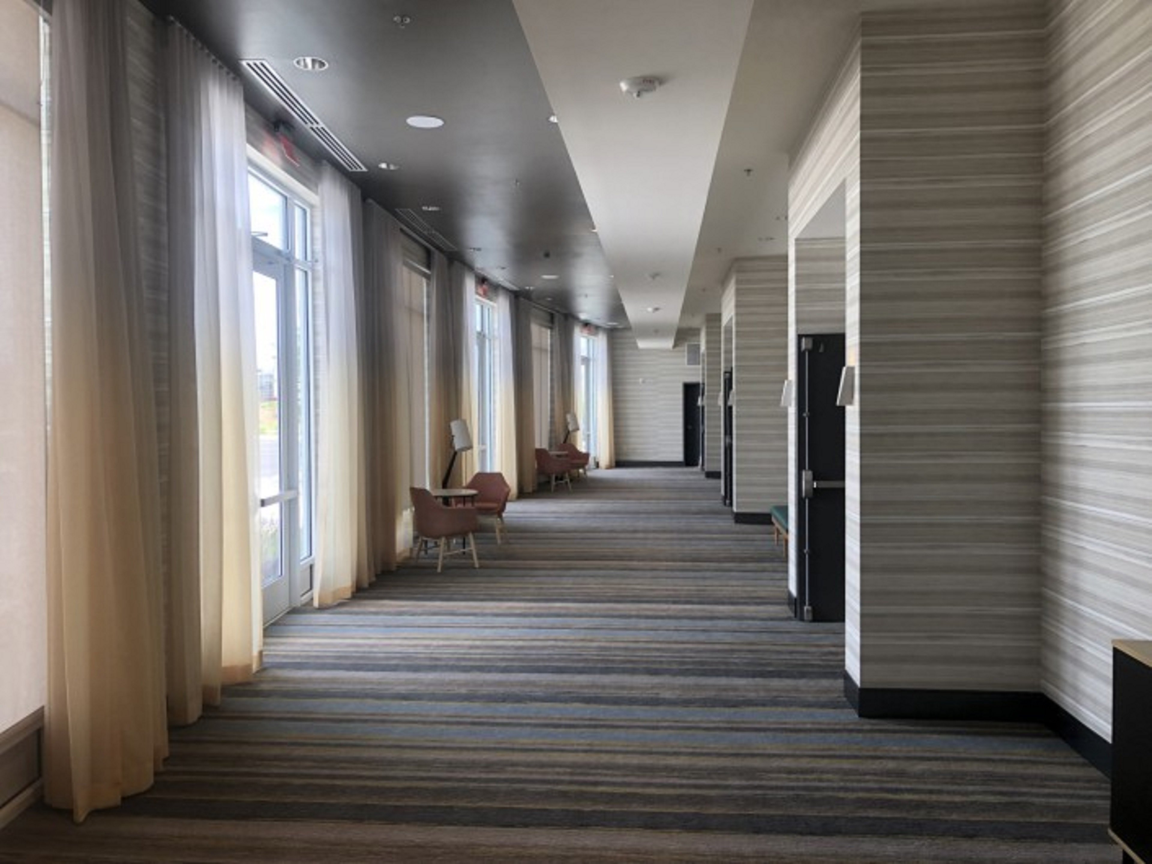 Holiday Inn Suites Fayetteville W Fort Bragg Area 2/13