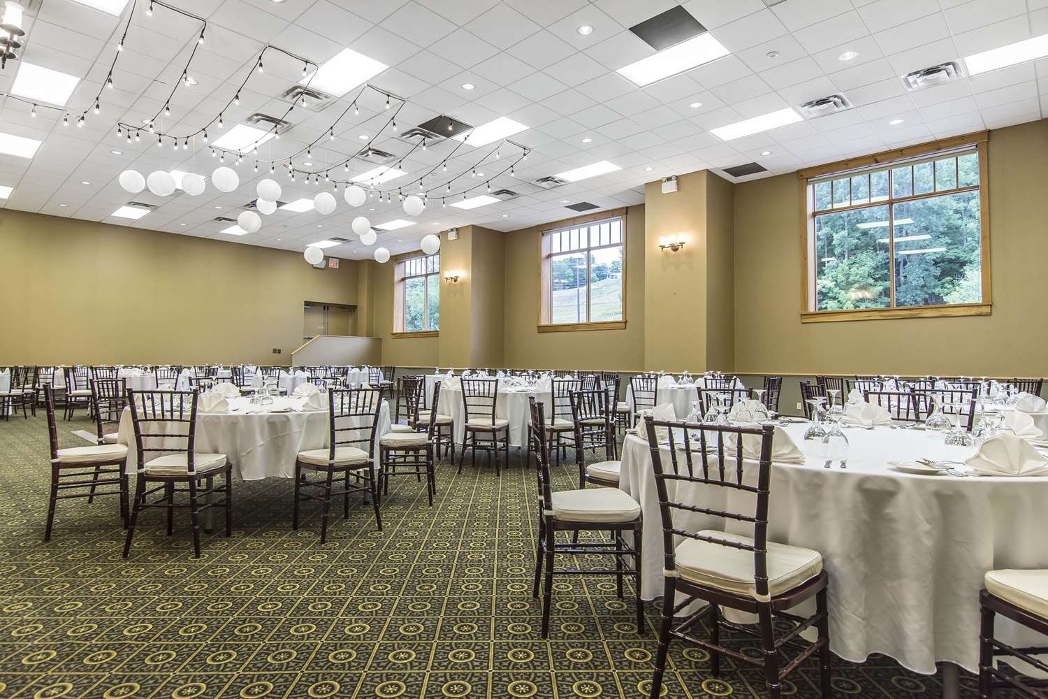 Hidden Valley Resort, Ascend Hotel Collection 48/56