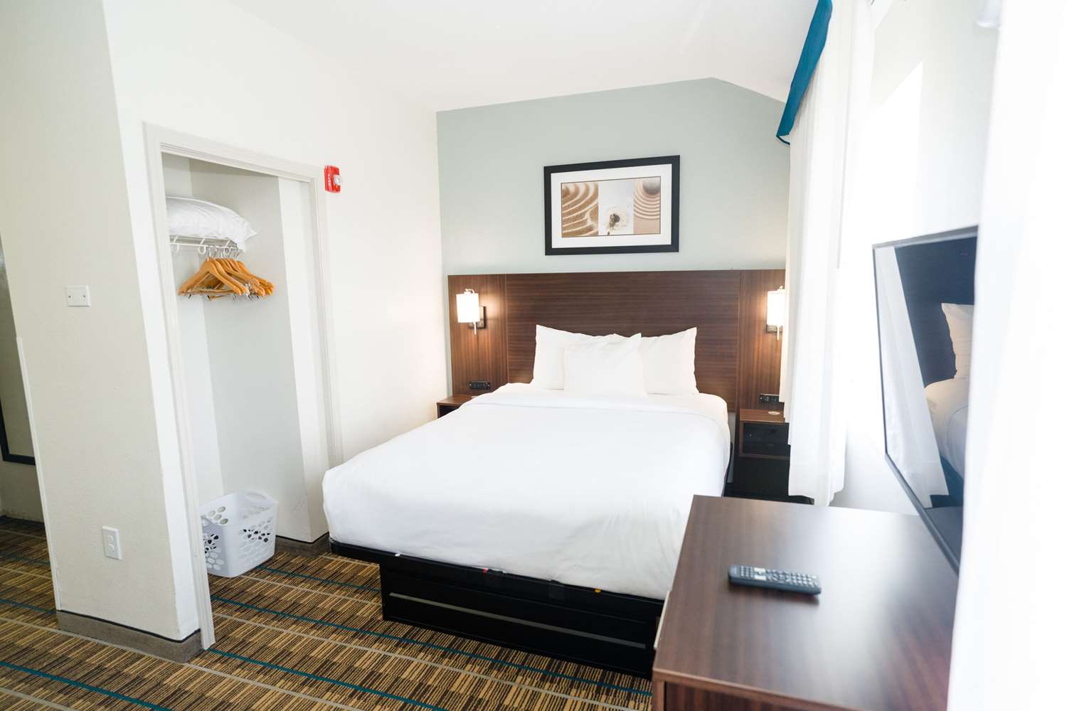 Suite, Queen Bed