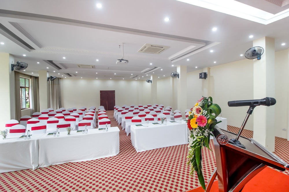 Thung Nham Hotel & Resort 29/50