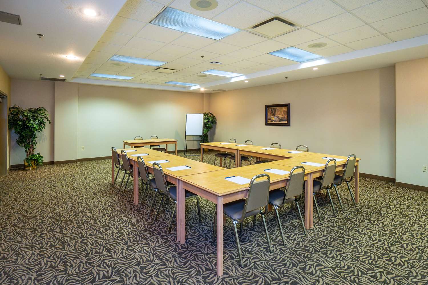 Comfort Inn & Suites Salmon Arm 22/26