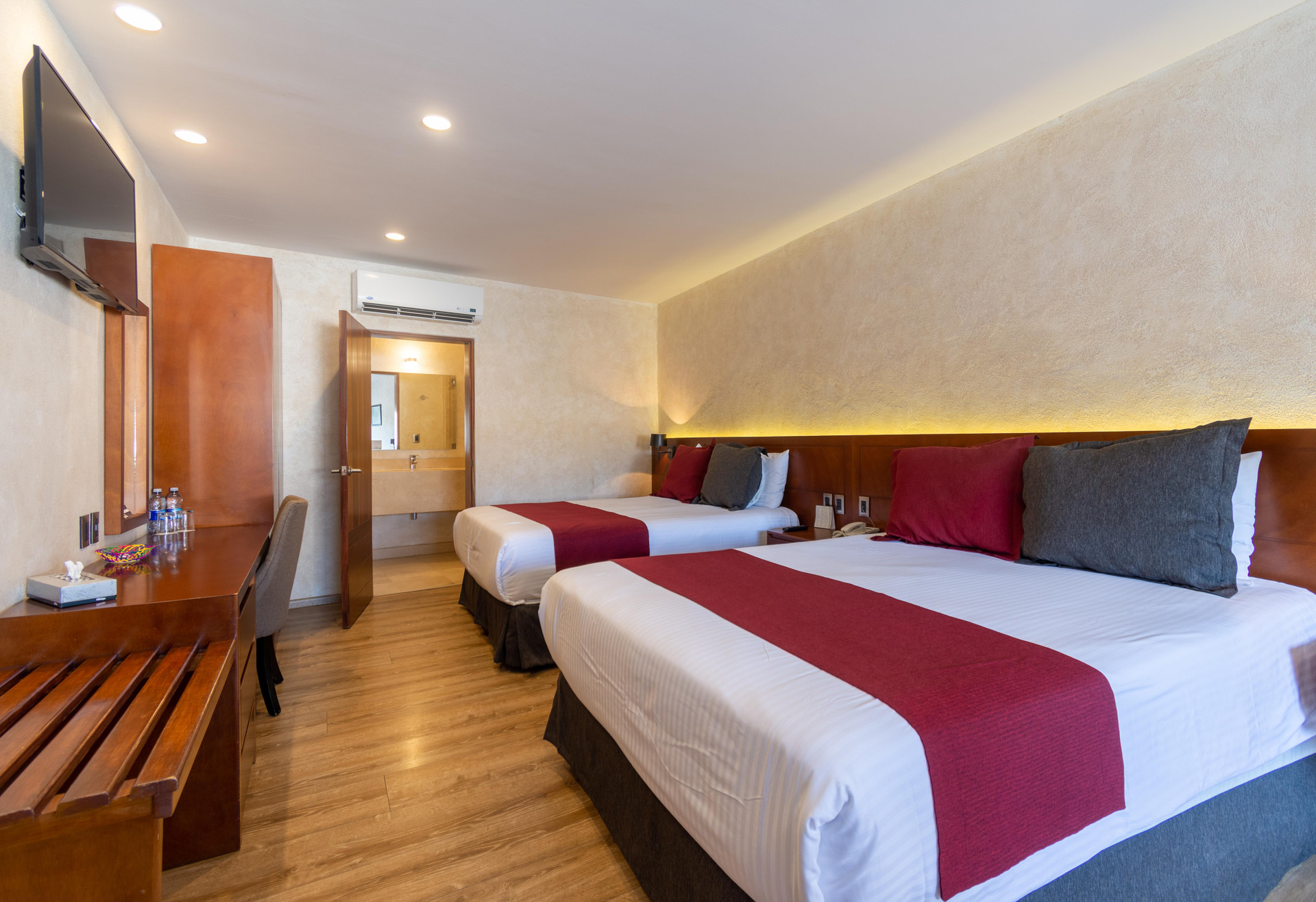 Master, Suite, Double Bed