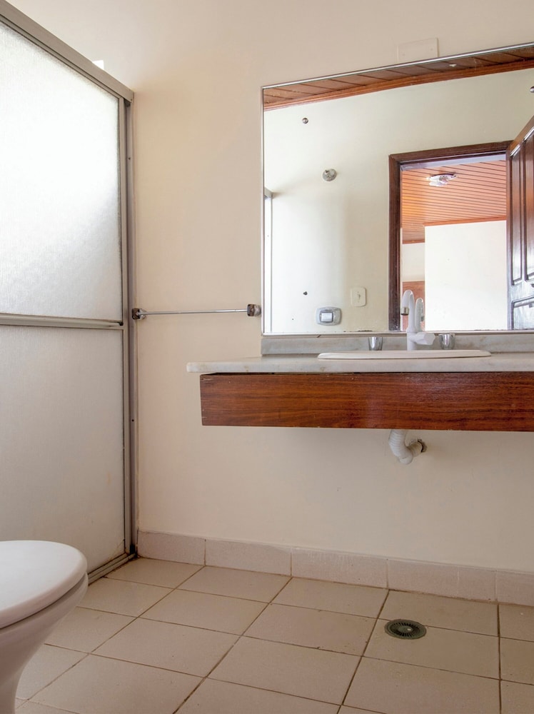 OYO New Anapolis Hotel, Imperatriz 54/57