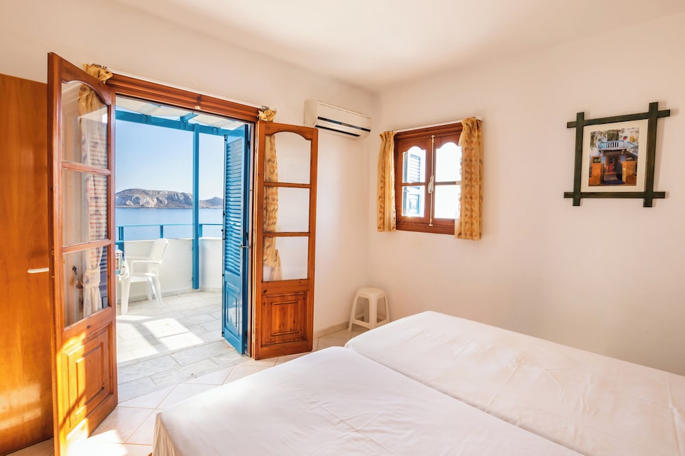 Arhontiko Hotel 7/50