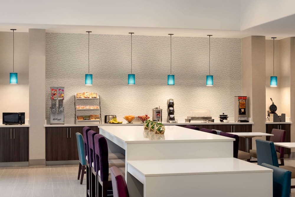 La Quinta Inn & Suites by Wyndham I-20 Longview South 33/43