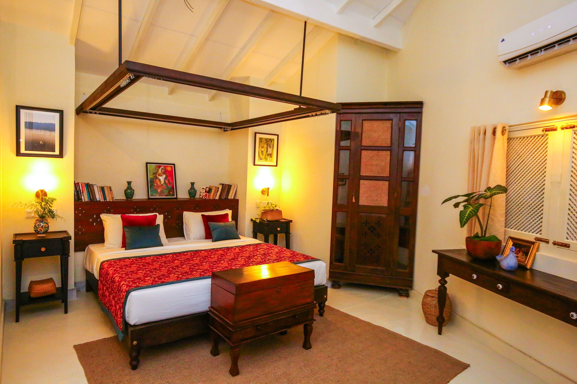 SUPERIOR, DOUBLE BED