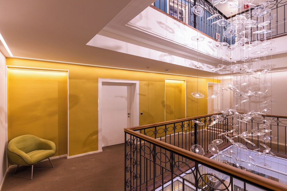 Stein Hotel 24/50