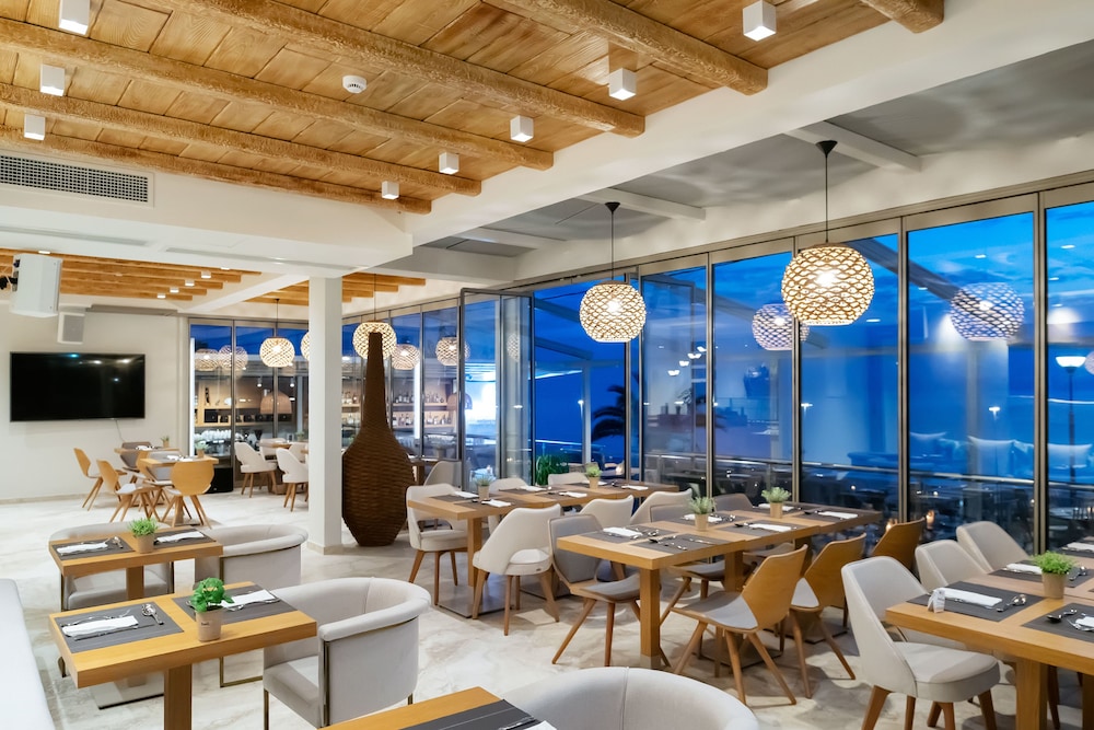 Sea Level Hotel 31/40
