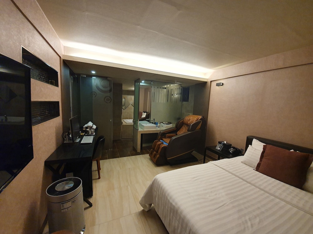 Time Hotel(Good Time Hotel Annex) 14/50