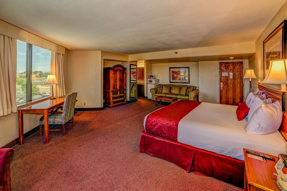 Grand Vista Hotel 9/57