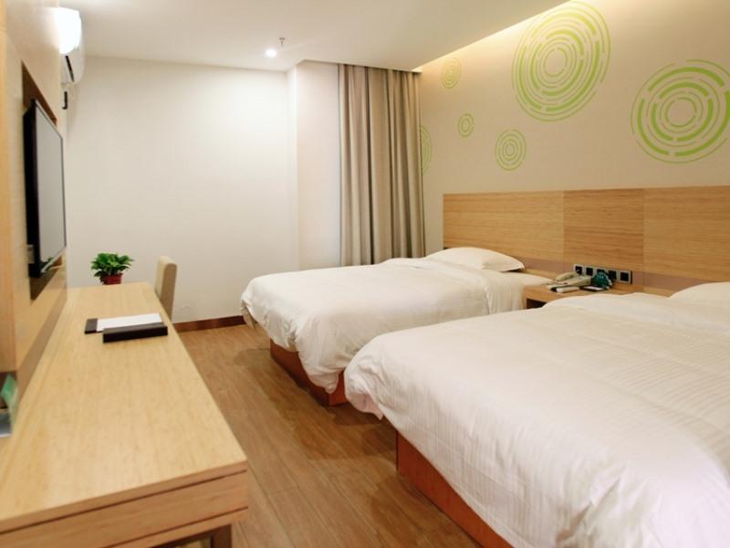 GreenTree Inn Anqing Duxiu Avenue Greenland Metropolis Express Hotel 16/30