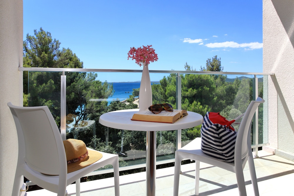Crvena Luka Family Hotel 29/78