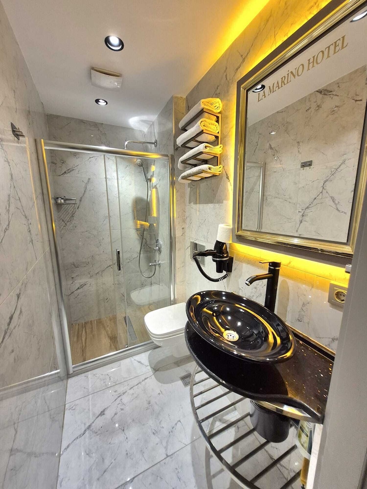 Taksim La Marino Hotel 47/50