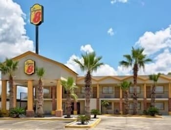 Super 8 By Wyndham Breaux Bridge 1/15