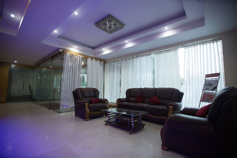 MAHALAYA RESIDENCY 40/59