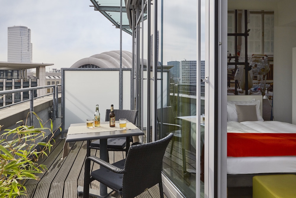 Hotel Indigo Berlin Ku Damm 52/53