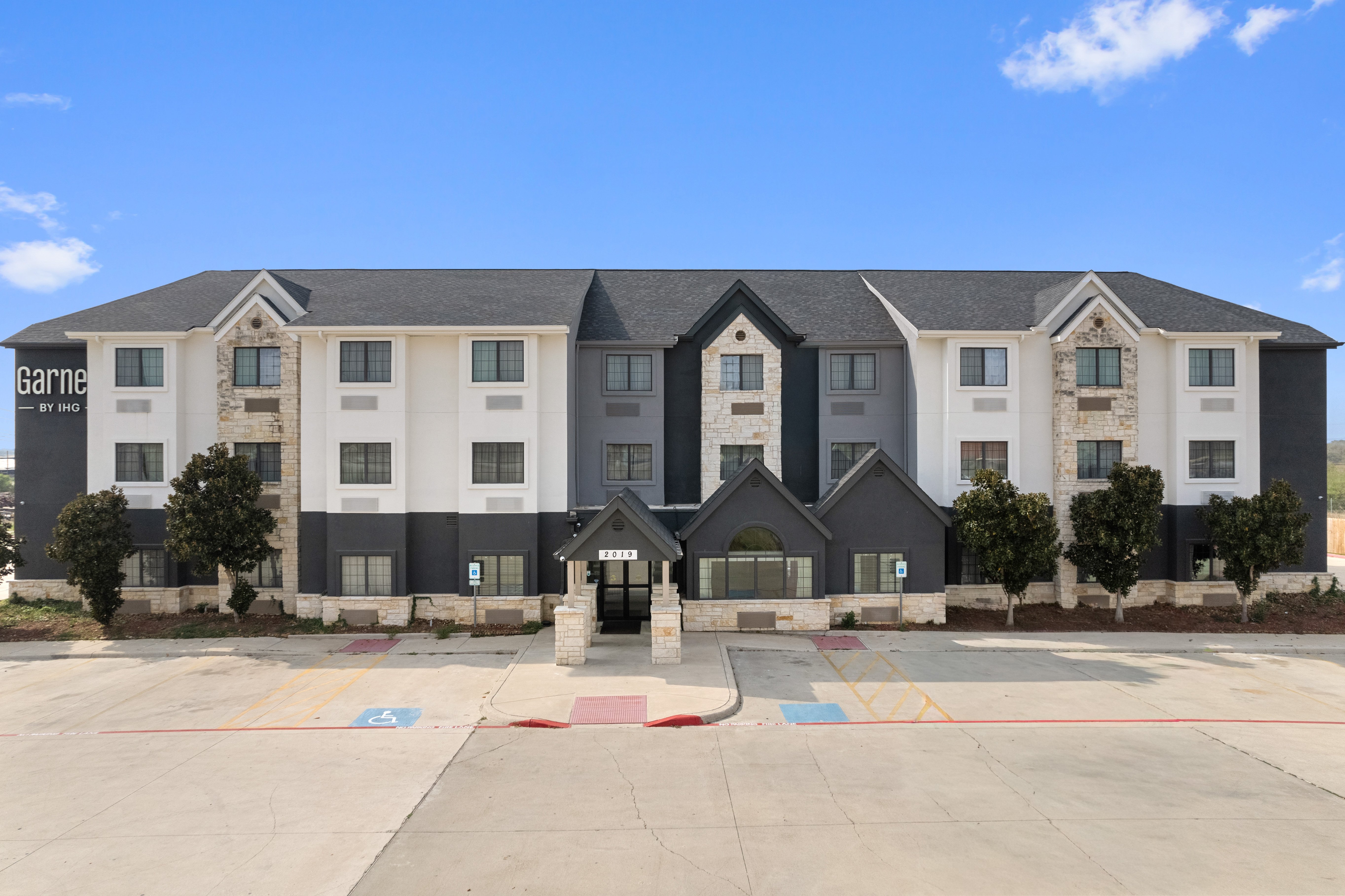 Microtel Inn Suites By Wyndham Gonzales 65/68