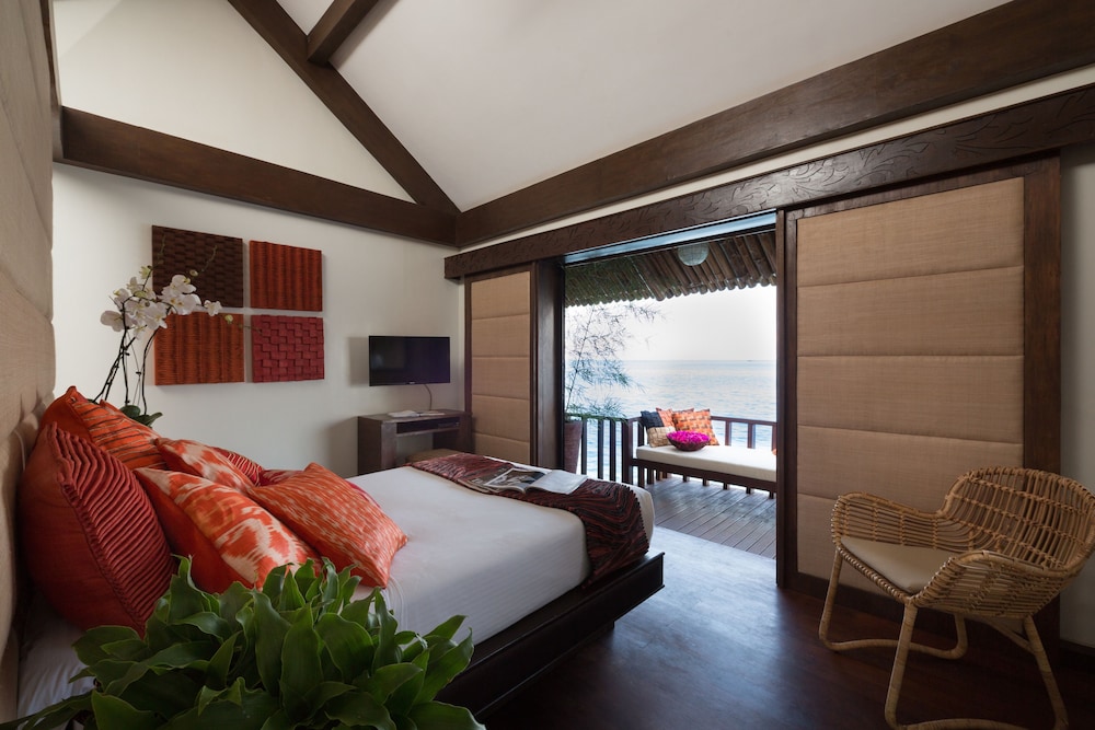 Pearl Farm Beach Resort 17/75