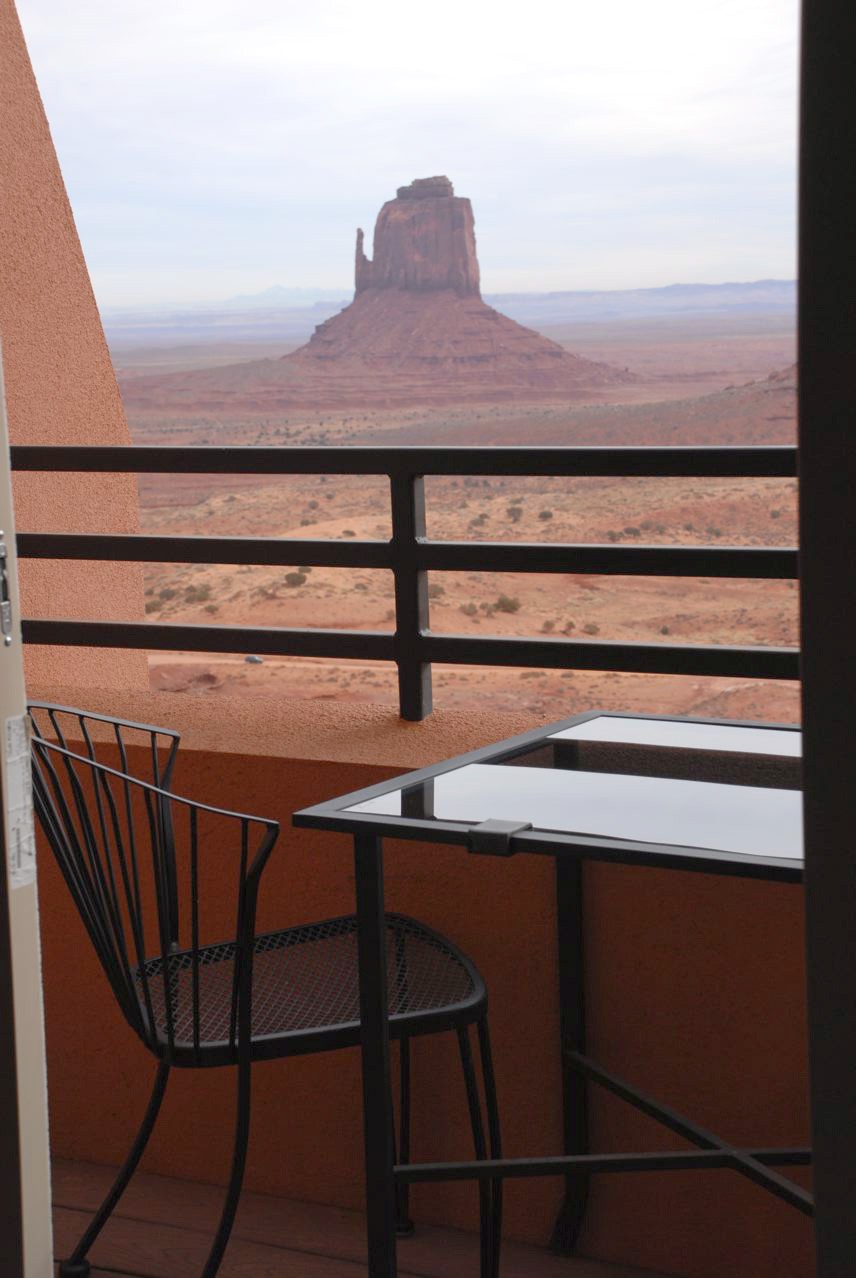 THE VIEW HOTEL 12/17
