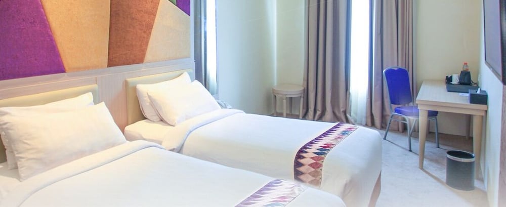 W Three Premier Hotel Makassar 9/29