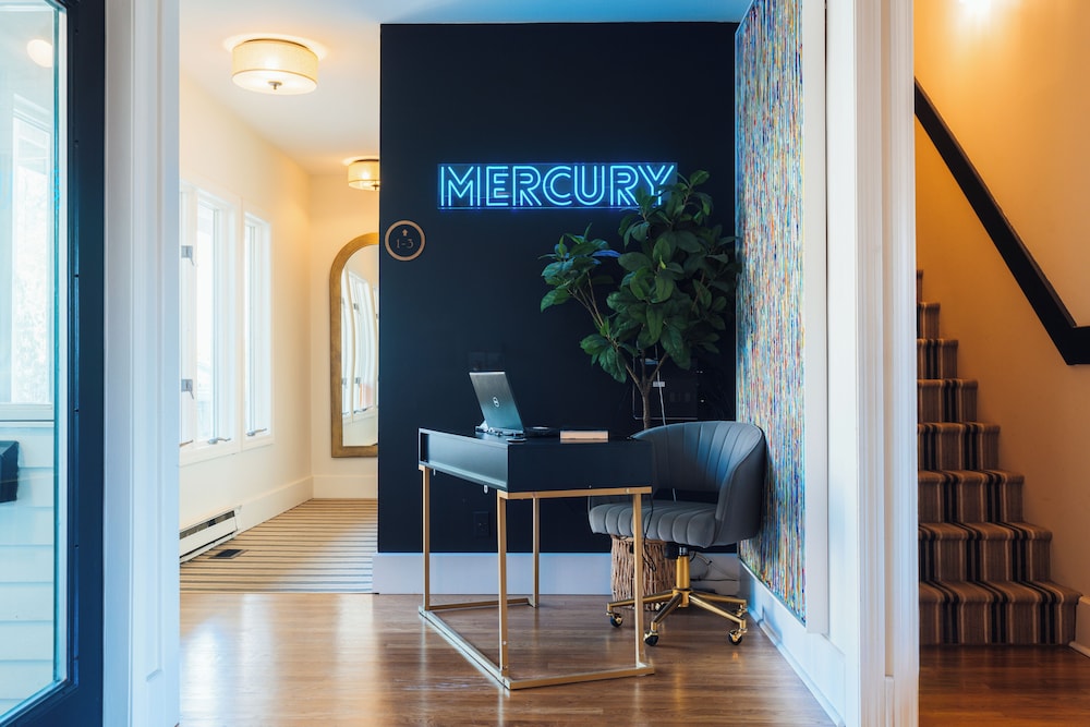 The Mercury Hotel Provincetown 5/62