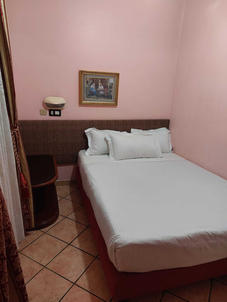 Hotel Marisa 58/114