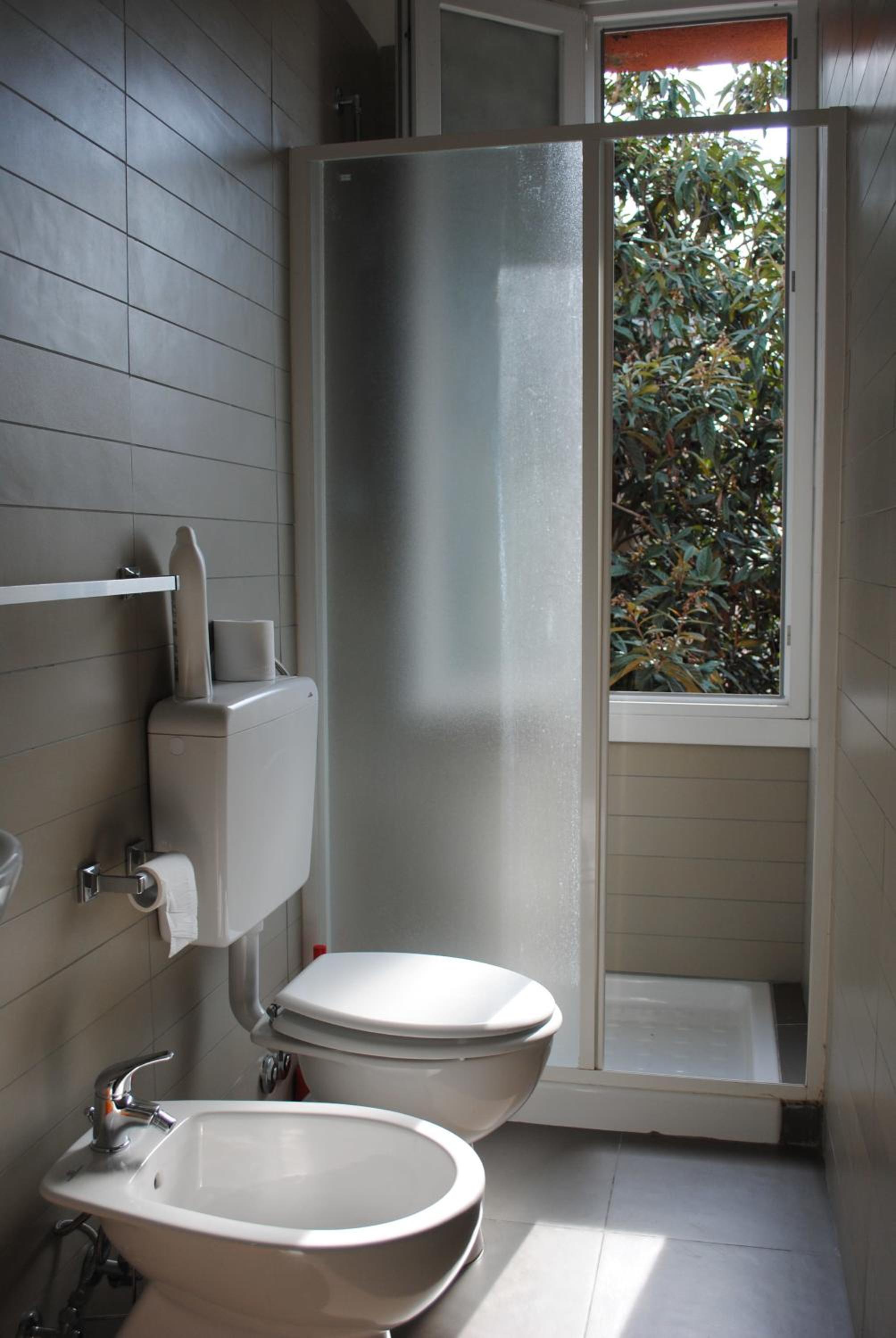 Economy, Quadruple, Shared Bathroom