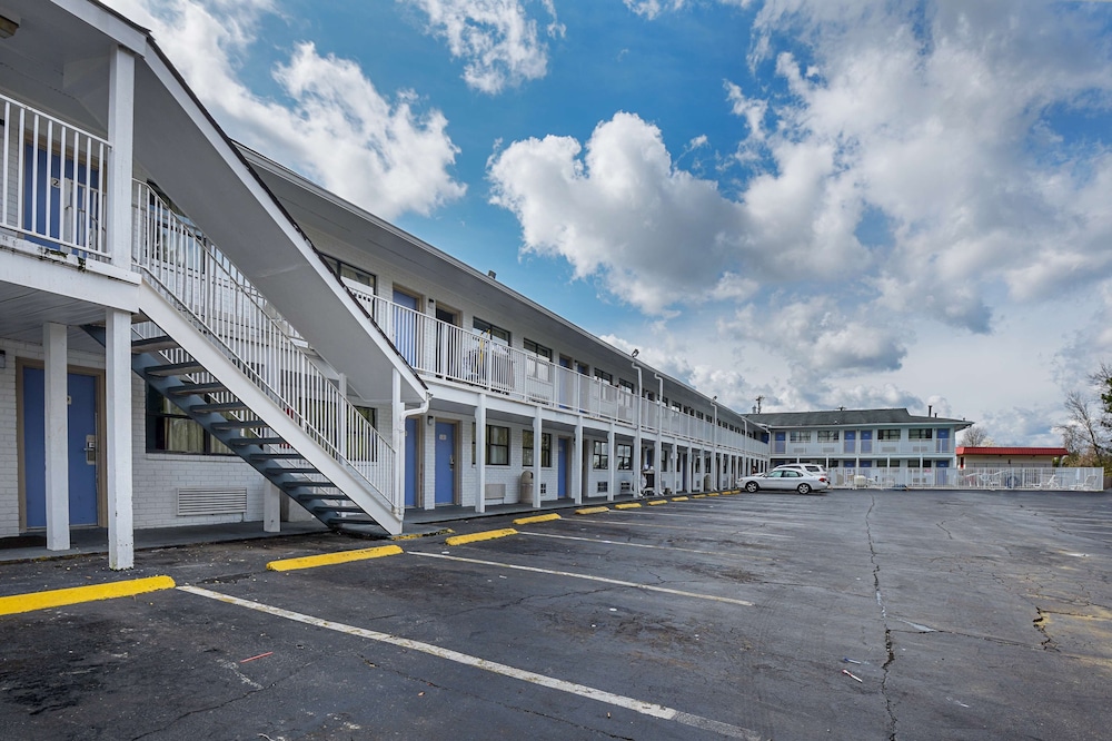 Motel6 Chattanooga, TN 38/43