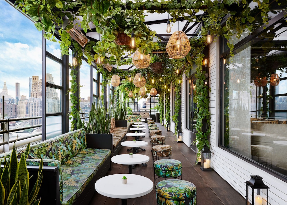 Gansevoort Meatpacking 5/77
