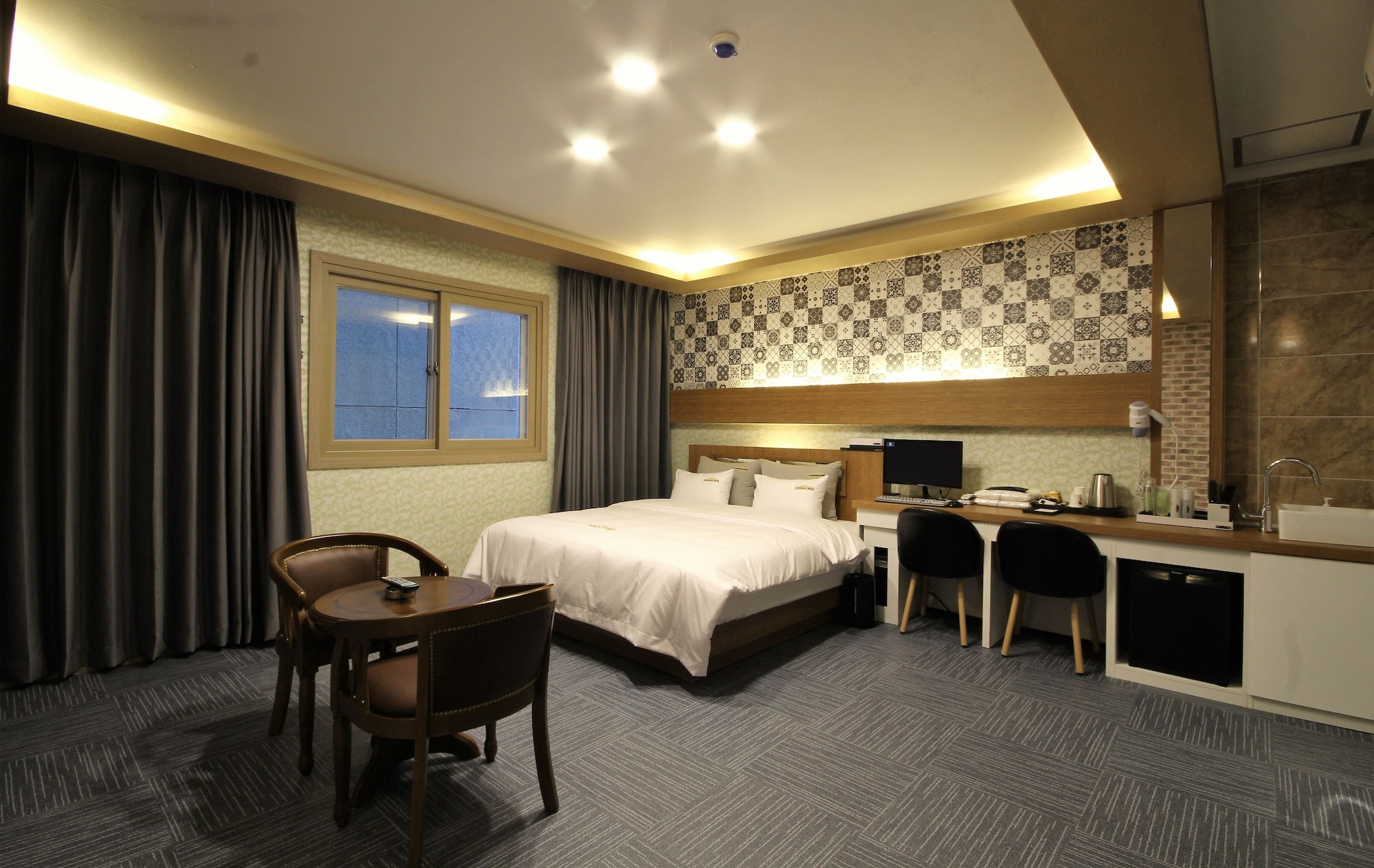 Style, Deluxe, King Bed