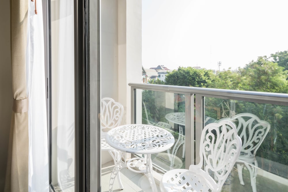 Unixx South Pattaya By Grandisvillas photo2