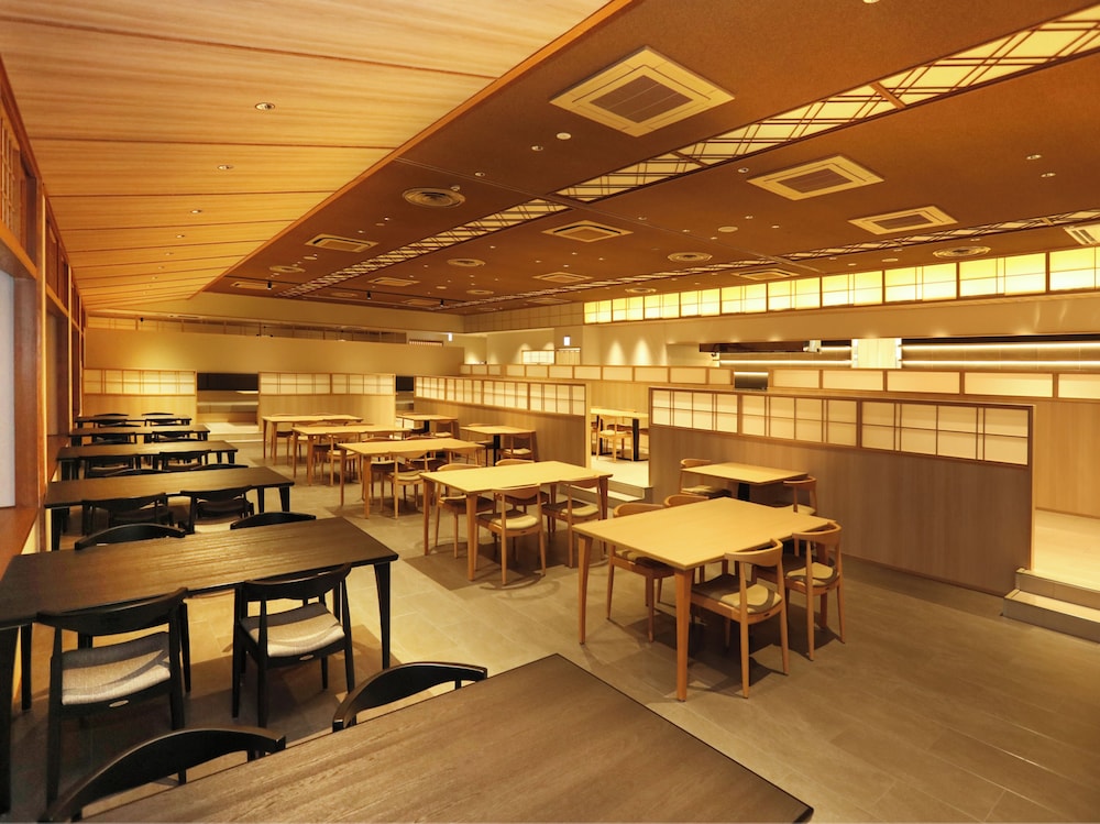 Taisenkaku 33/50