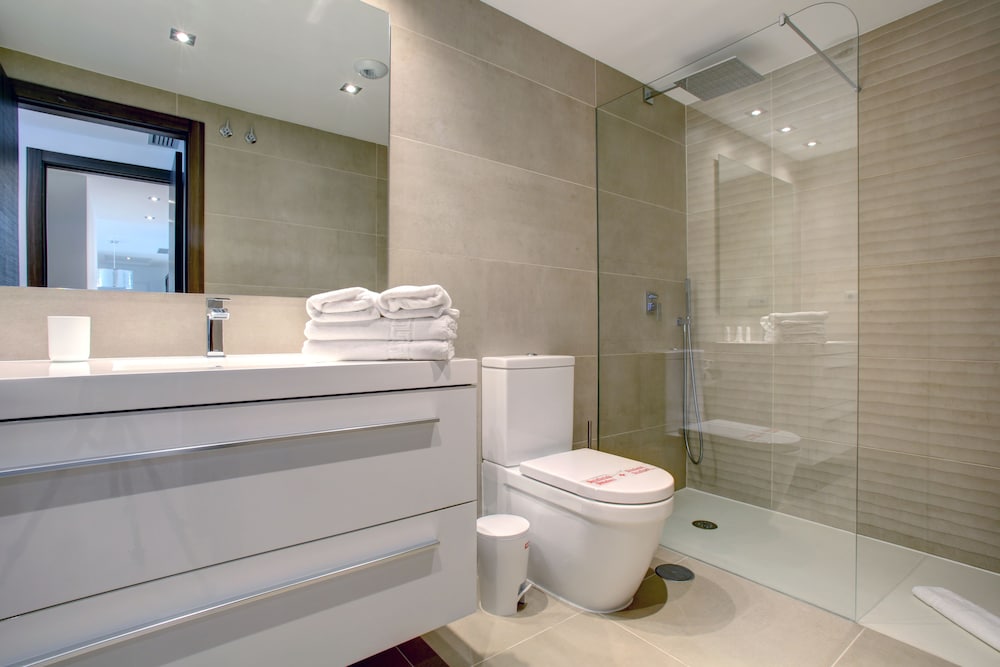 Aqua Apartments Marbella 80/80