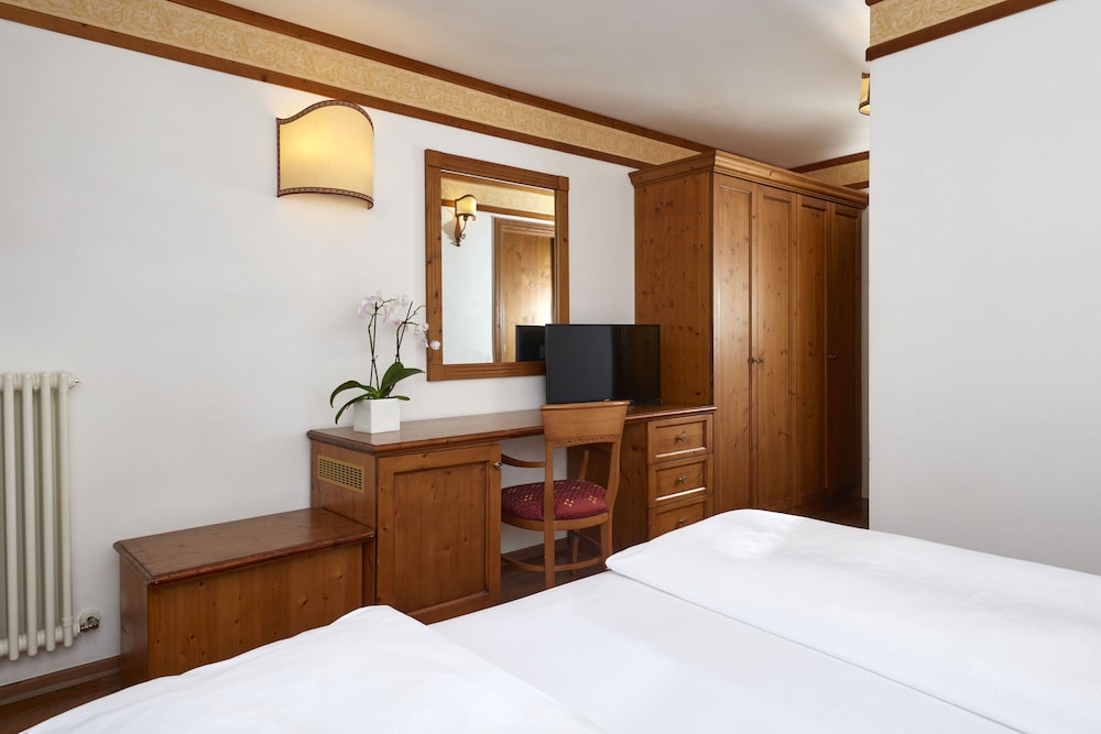GRAND HOTEL MISURINA 23/87