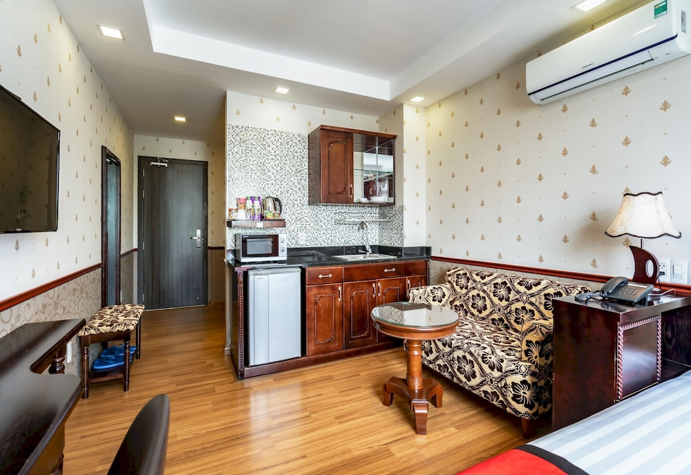 Collection O Emerald Luxury Apartment - Near SECC 40/47