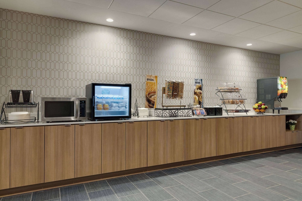 Microtel Inn Suites By Wyndham Gambrills 7/50
