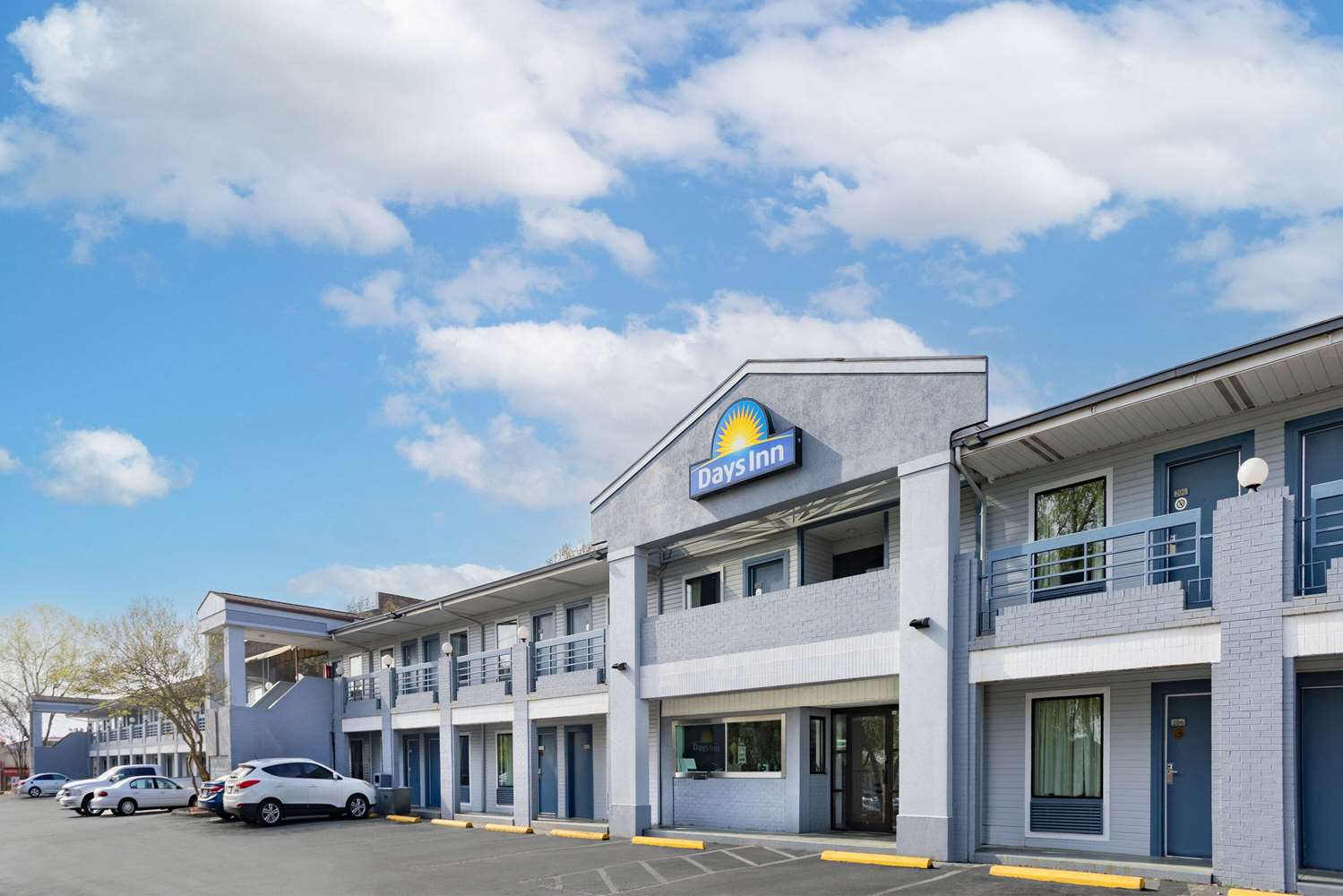 Days Inn by Wyndham Raleigh Glenwood Crabtree 4/52