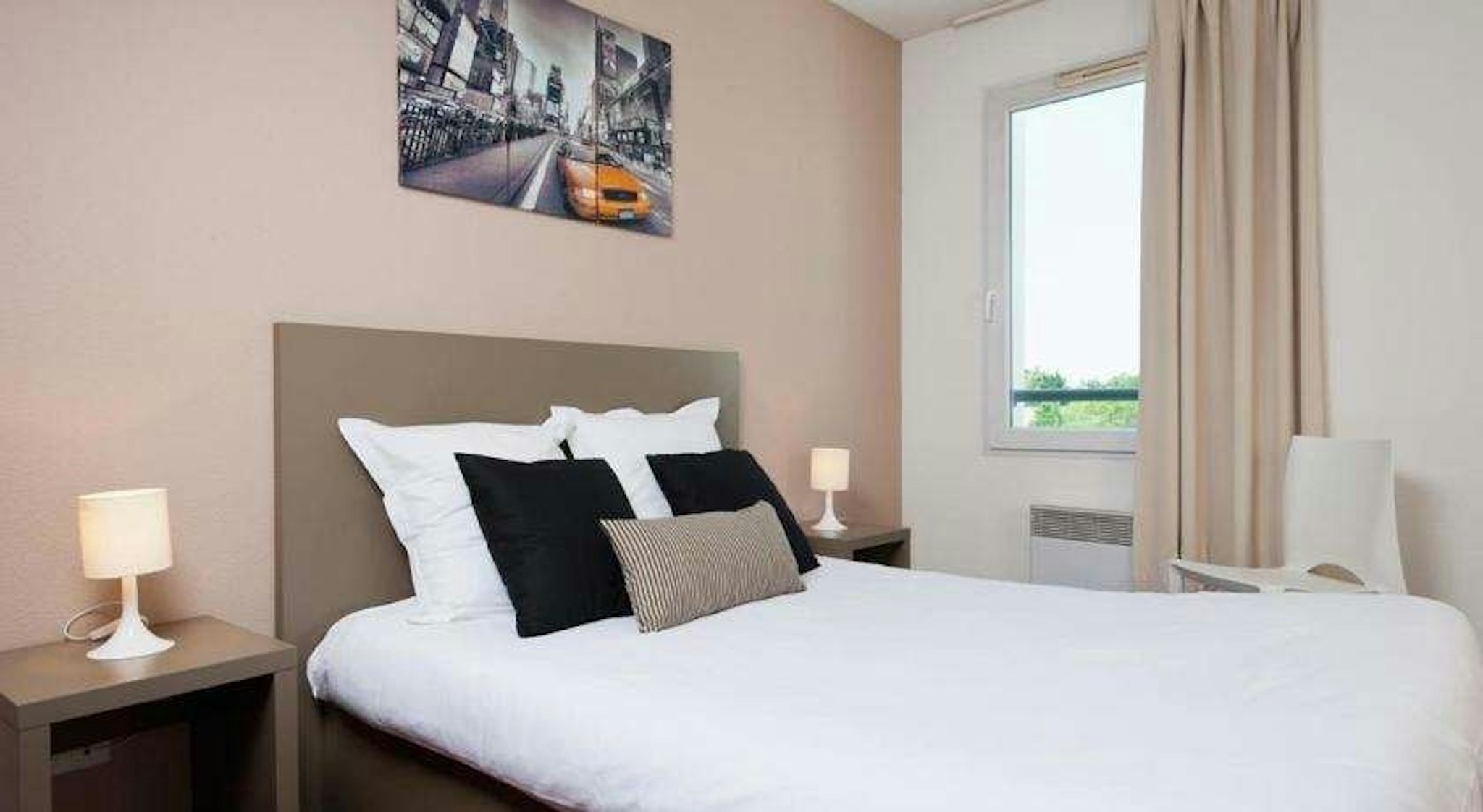 Teneo Apparthotel Talence Centre 10/42