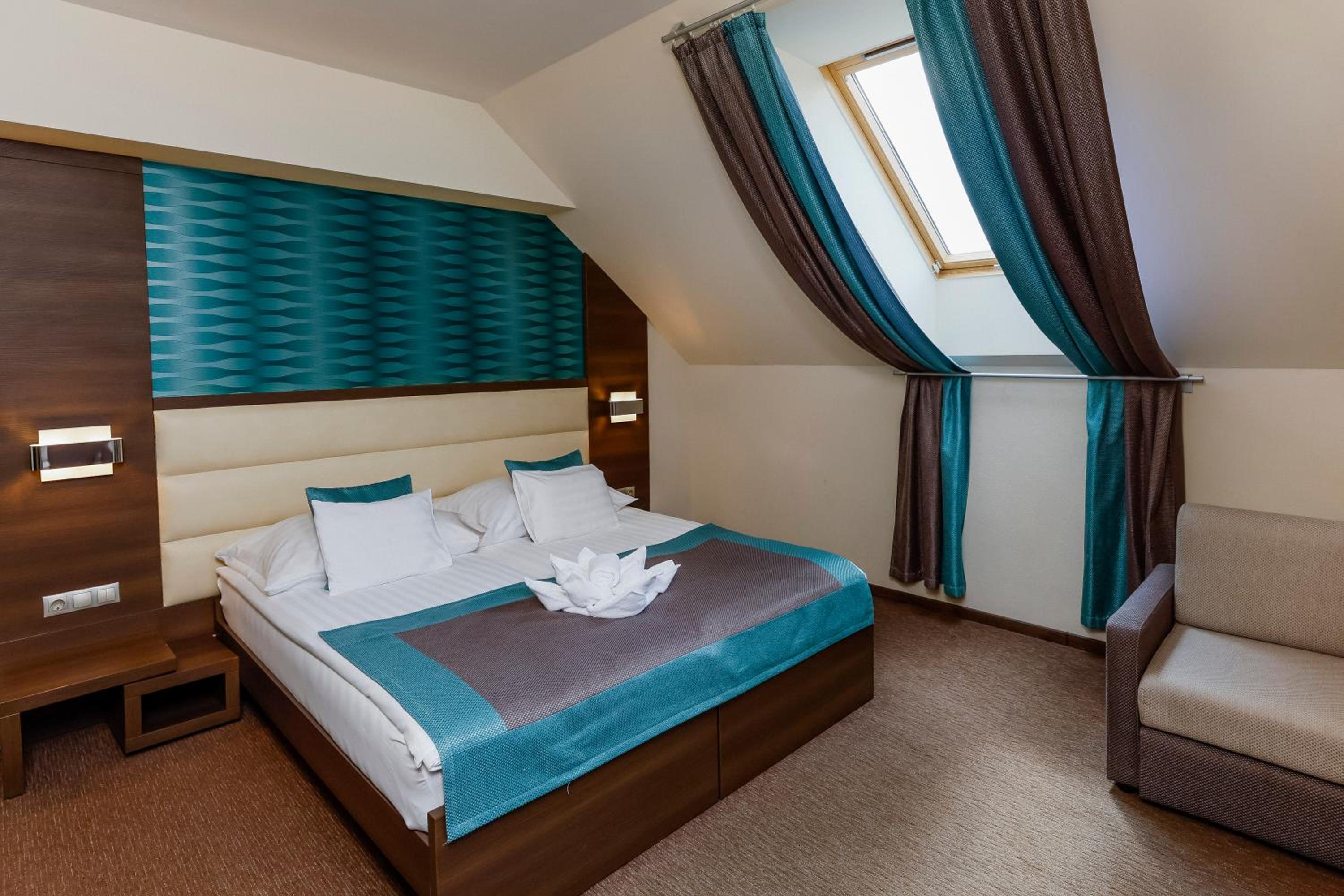Superior, Double Bed, Two Extra Beds, Attic