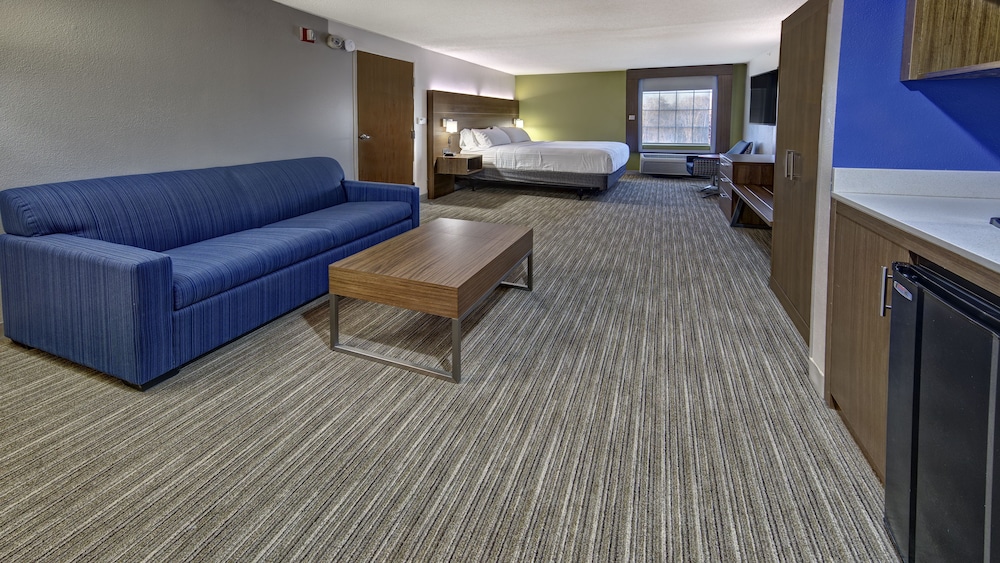 Holiday Inn Express Hotel And Suites Crossville 21/35