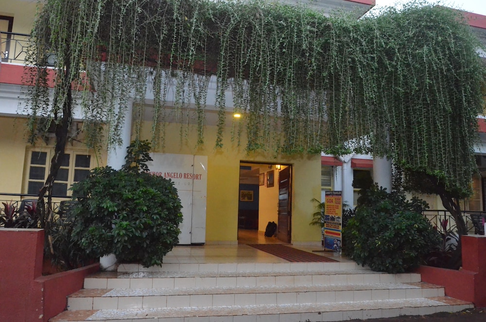 Senhor Angelo Resort 3/71