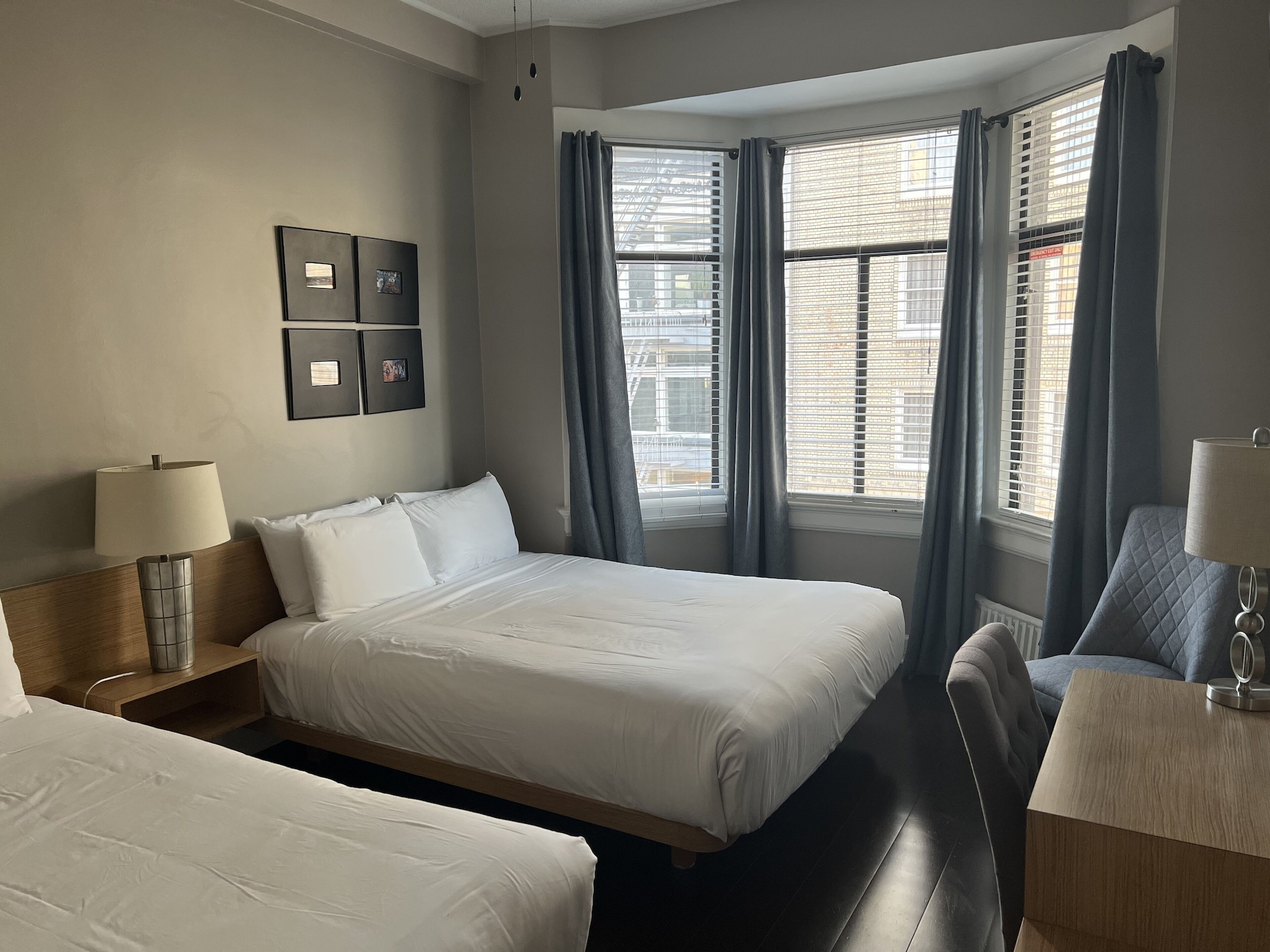 ROOM, 2 DOUBLE BEDS