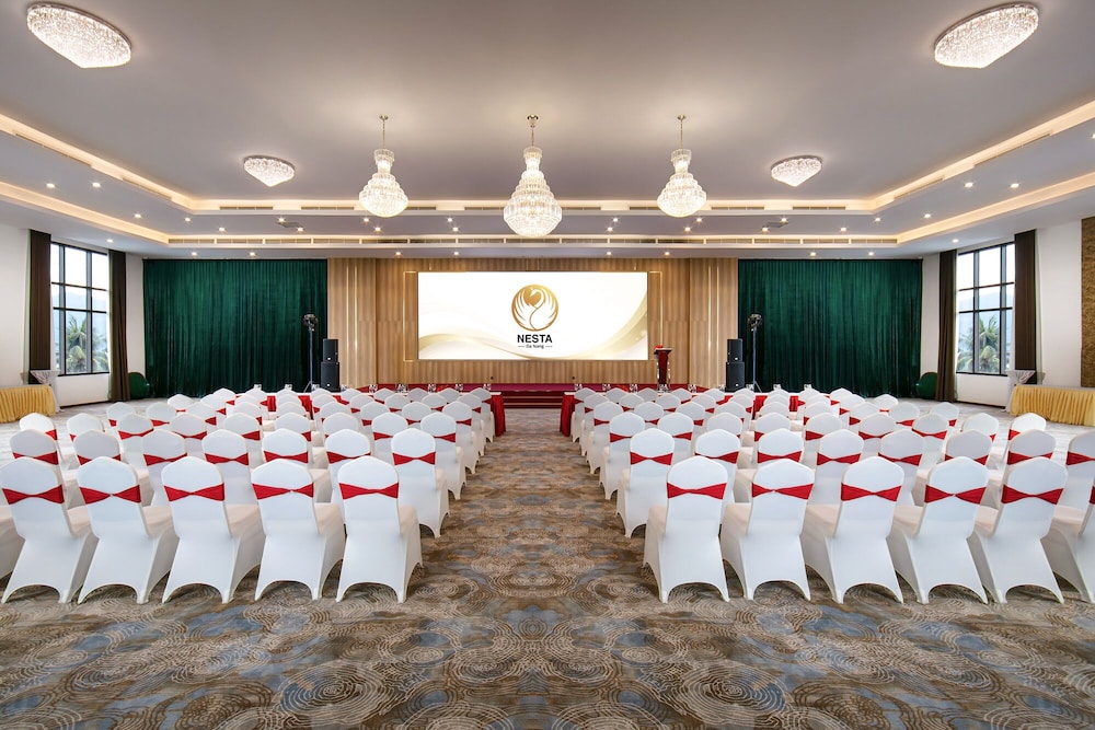 Nesta Hotel Danang 35/50