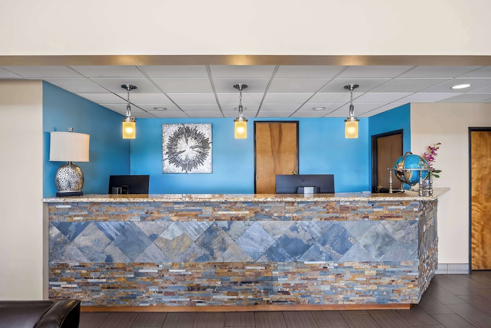 Lobby at Best Western Liberty Inn, DELANO - CA