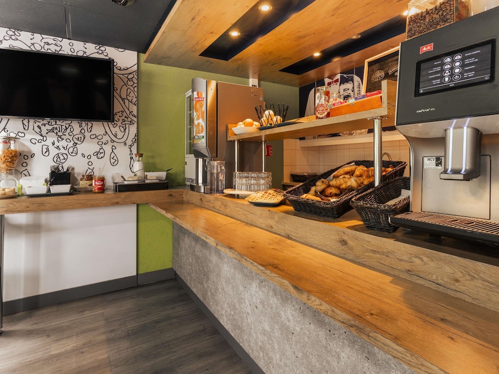 Ibis Budget Rennes Route De Saint Malo 13/59