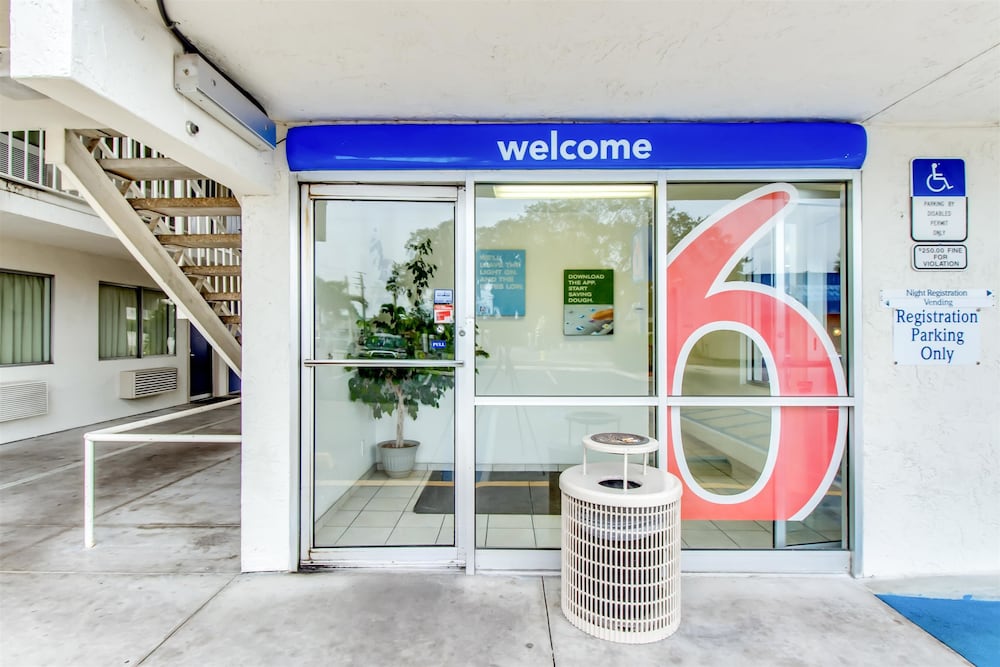 Motel6 Venice, FL 6/63