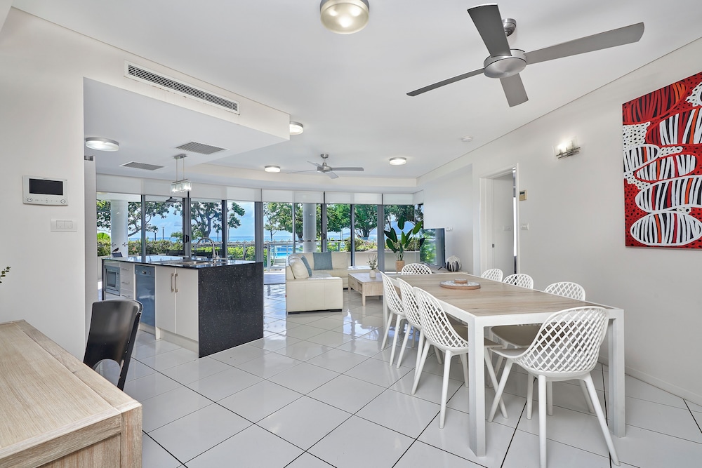 Vision Cairns Apartments 56/72