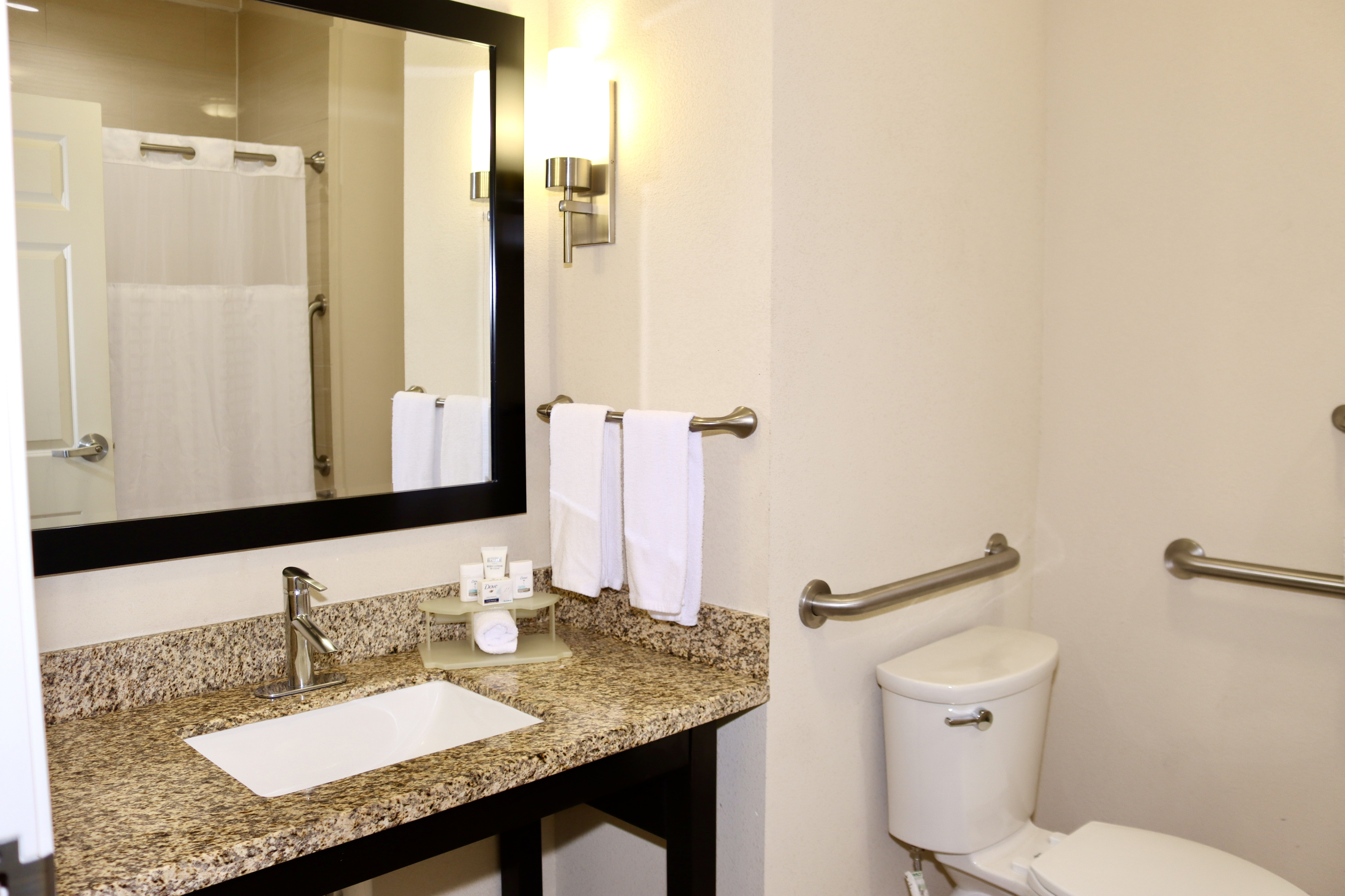 Holiday Inn Express Hotel And Suites Houston Northwest Brookhollow 27/27